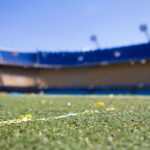 スタジアムのピッチとスタンド(ネーミングライツ・命名権のイメージ)